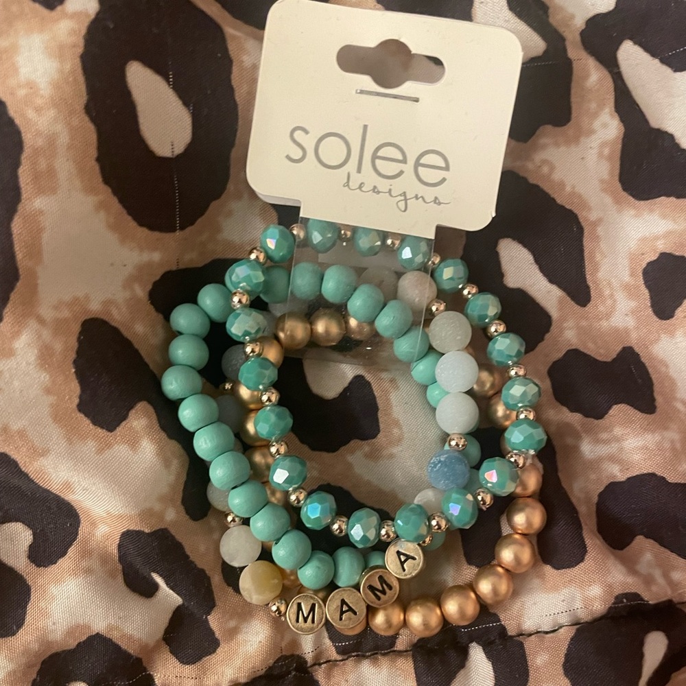 “Mama” Bracelet Set